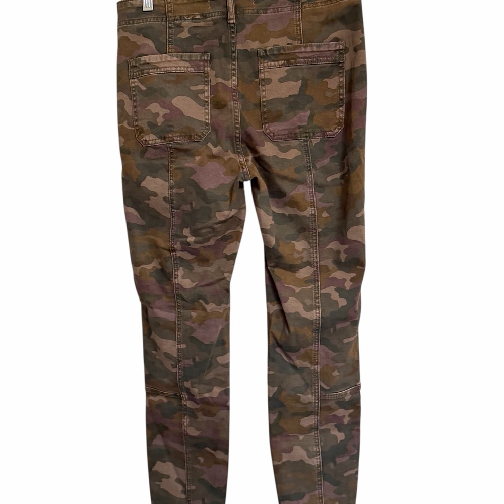 Camouflage Cargo Pants with Button Details - Picture 2 of 8